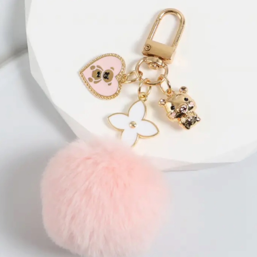 Trendy Heart Bear Pom Pom Keychain Pendant - Delicate & Elegant Fashion Access.